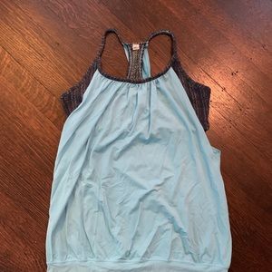 Lululemon workout tank built in bra